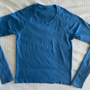Lululemon Swiftly Tech Long Sleeve Race Length in Blue Nile SIZE 6 WOMENS